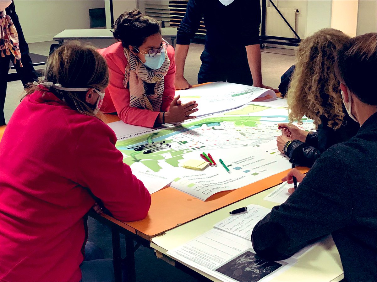 AgenceEker's tweet photo. Nous étions hier aux côtés de la ville de @ManteslaJolie_ pour un atelier avec les citoyens dans le cadre des Assises de la #TransitionEcologique Beaucoup d’échanges et d’idées concrètes à mettre en œuvre par les citoyens et la commune pour + de nature en ville #concertation https://t.co/KOFlaxUsYB