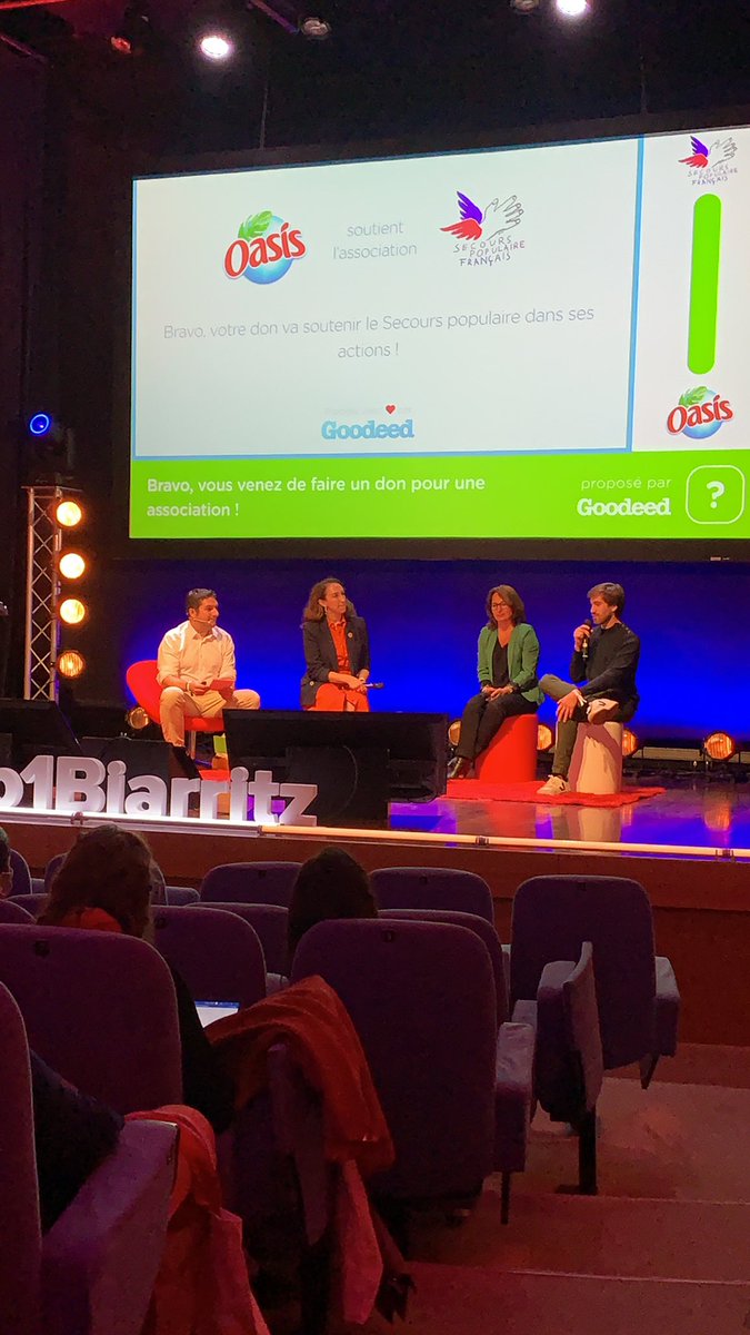 FloLepage's tweet photo. Publicité solidaire avec #Goodeed qui rend le don accessible à tous en regardant des publicités.  @AlexJubien au #1to1Biarritz https://t.co/YeunlCAEQv