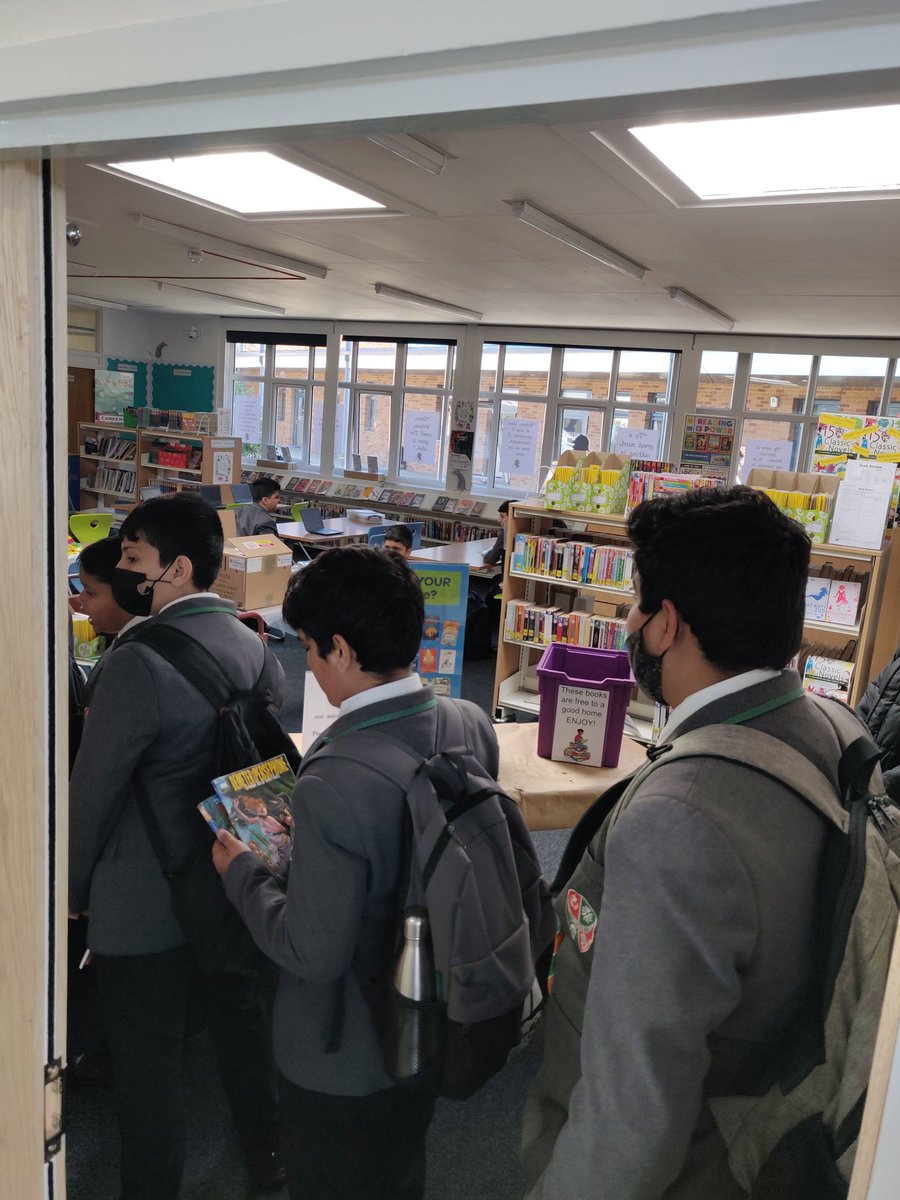What a tremendous sight this breaktime. The queue for returning and borrowing books in the library was out the door! #boysreading #lovebooks <a href="/DanielC01979224/">Daniel Connor</a> <a href="/EnglishChallney/">Challney Boys English</a> <a href="/TNugloze/">Tina Nuglozé</a> <a href="/MrMayPhysEd/">Chris May</a> <a href="/ChallneyBoys/">Challney Boys | Luton</a> <a href="/ChilternLT/">Chiltern Learning Trust - Bedfordshire</a> <a href="/DrPEvans/">Patrice Evans</a> <a href="/markmailer/">Mark Mailer</a> @nrmusicteacher @ChallneyBoysSEN