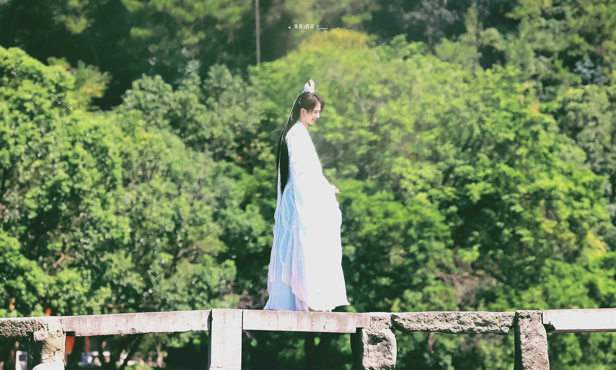tgcf_intl's tweet photo. 10062021

Some snaps of the Wind Master, Chang Huasen! (not today)

📎 薄荷森林·常华森

#TGCFLiveAction https://t.co/Qvs7pnc1e9