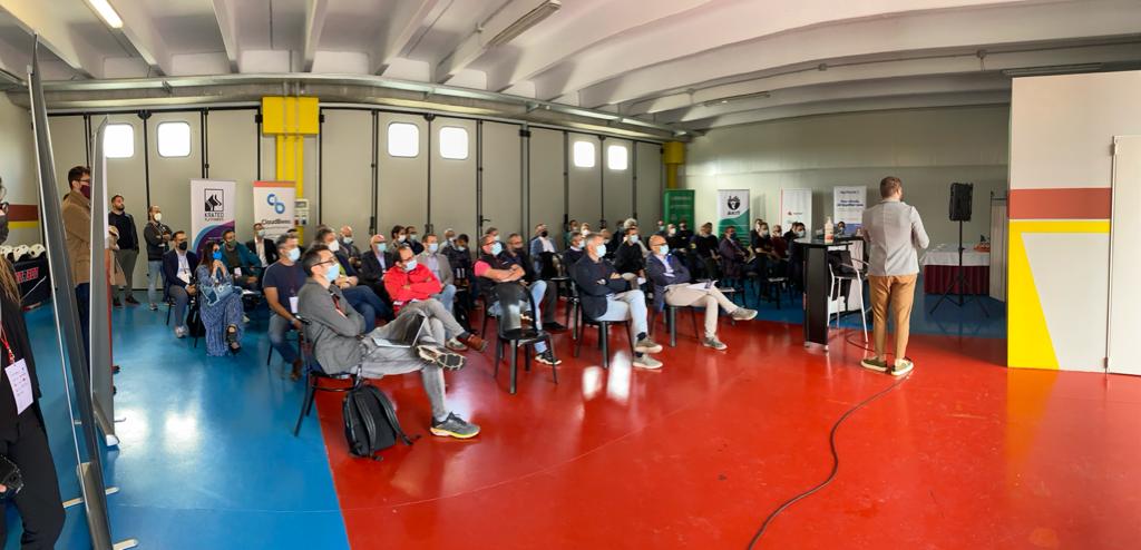 kiratech's tweet photo. Oggi Evento K-Racing Experience! Giornata all'insegna della velocità e della tecnologia #CloudNative, #DevOps e #Security presso il Circuito Tazio Nuvolari di Pavia!
Grazie ai ns sponsor @nutanix @RedHat @Veeam @CloudBees @HashiCorp @gitlab @PaloAltoNtwks @tigeraio
#wedevopsit https://t.co/XIfLnkFxPU
