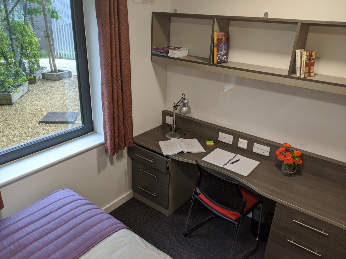 Our on-site resident-only gym might have been open for 7 days, but our bedrooms have been around for years, and are still looking pretty great...

Learn more: friargatepreston.com

#Preston #University #UCLan #Students