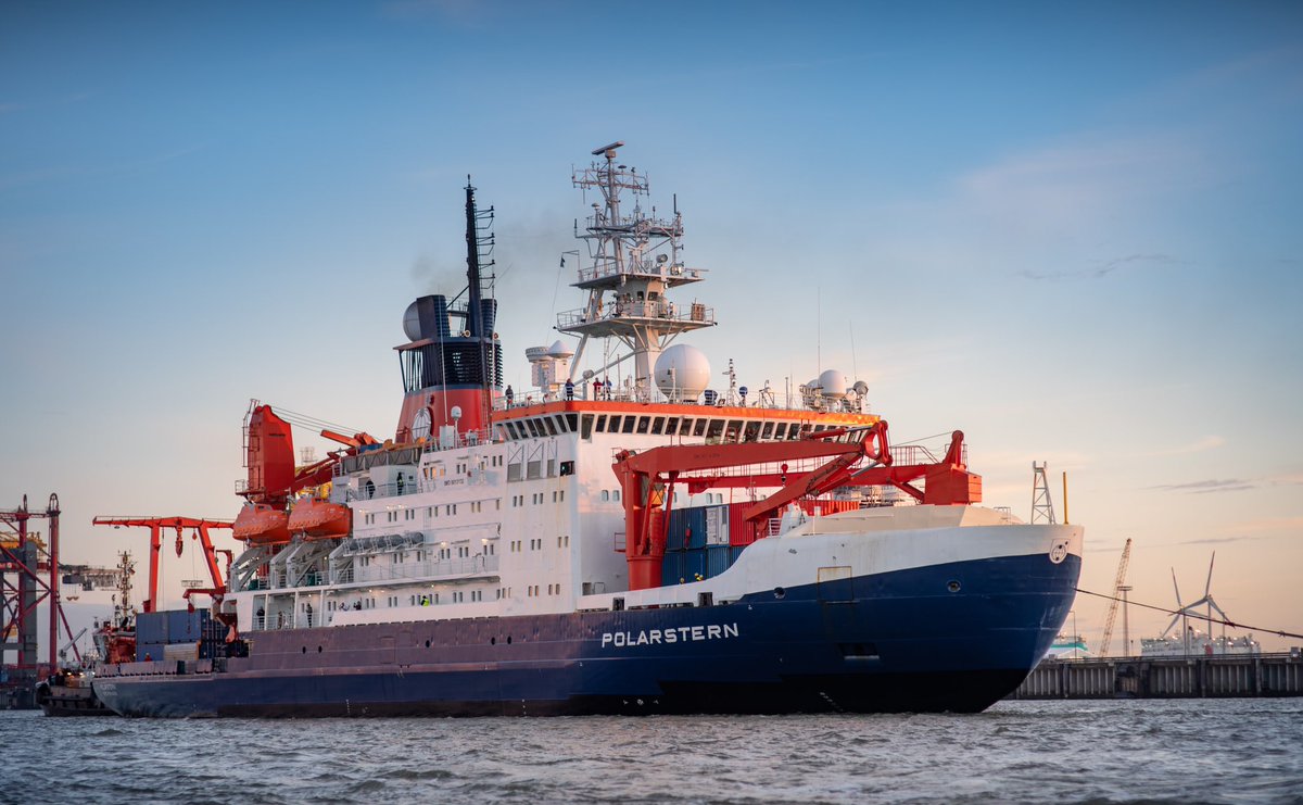 #IfOceansCouldSpeack is released today! Join Polarstern Captain Thomas Wunderlich and First Officer Felix Lauber for a voyage to the Poles. Listen here: if-oceans-could-speak.buzzsprout.com @ArneRiedel @KirchnerArctic @EurOceanCentre @EU_Mare @AntarcticHT @BAS_News @AWI_Media