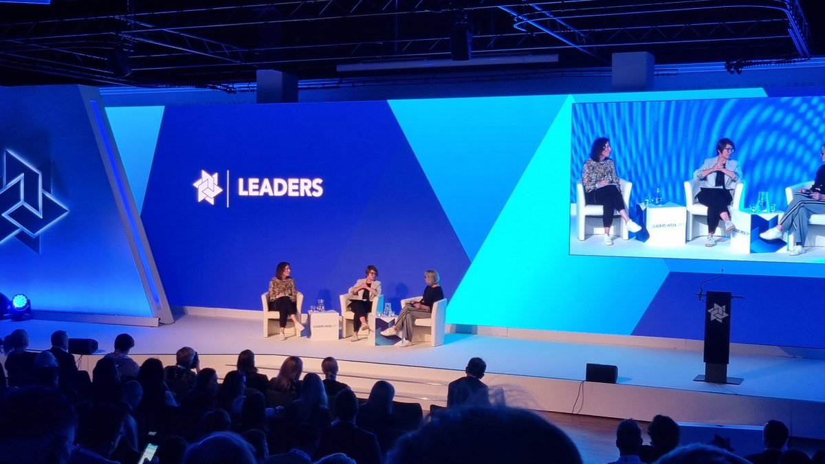 Lynsey Douglas tweet media