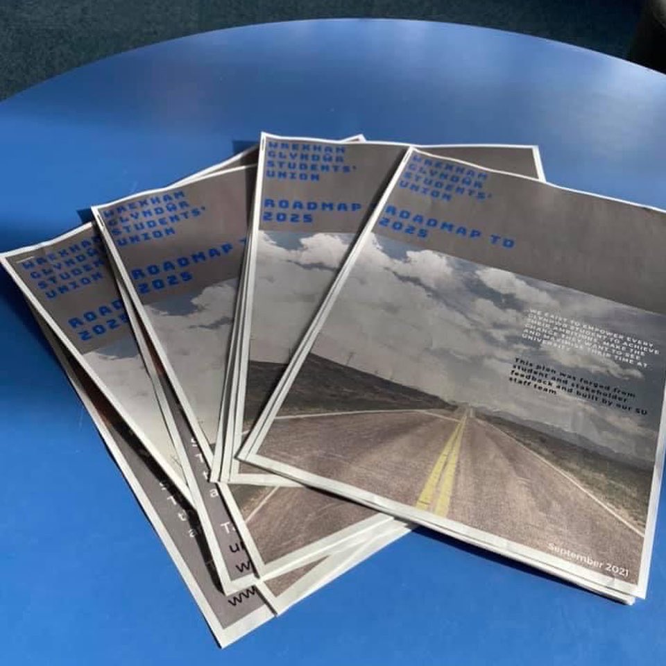 WrexhamSU's tweet image. This morning, @WGSUPresident Lauren Hole was at @WGUNorthop campus promoting Unitu- your student voice platform and SU services including our new strategy! 

We will be back soon 😊

#glyndwr #feedback #unitu #suontheroad #union #advice #strategy