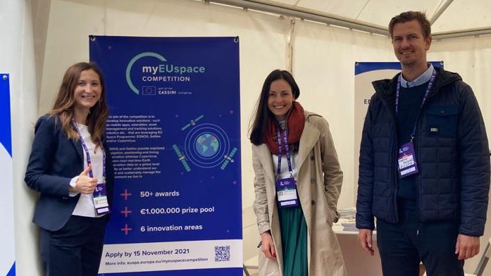 EU4Space's tweet photo. .@SWCSummit is well underway🌠! 
Our Market Development Team is there to tell you more about #EUSPA, #myEUspace competition, &amp; other entrepreneurship activities.
P.s.: #DYK that EUSPA HQ is not that far from the #SWCSummit location🧐?
https://t.co/t1PzR3RmmP https://t.co/sYLRxlMLta