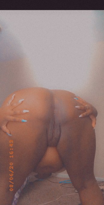 Such a beautiful view 🤗💓Go subscribe to my onlyfans to see more ☺️😝 https://t.co/PUhMPZnUmw https://t<a href="/tag/newprofilepic"class="tags"><span>#newprofilepic</span></a>