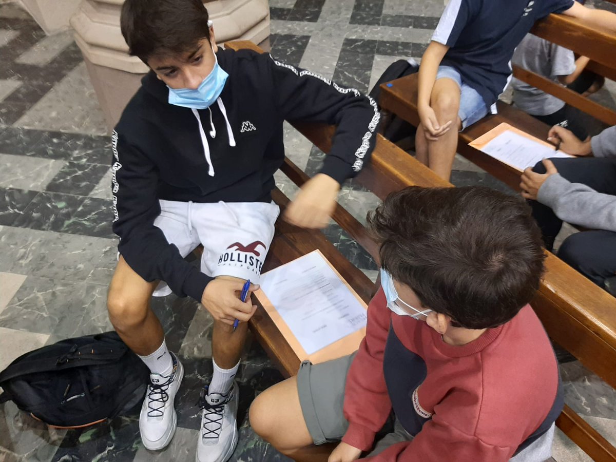 epiasabadell's tweet photo. Els padrines i padrines els han escoltat i donat bons consells.
#1RESOPIASABADELL
#1RBATXILLERATPIASABADELL https://t.co/8odYiEp8Z1