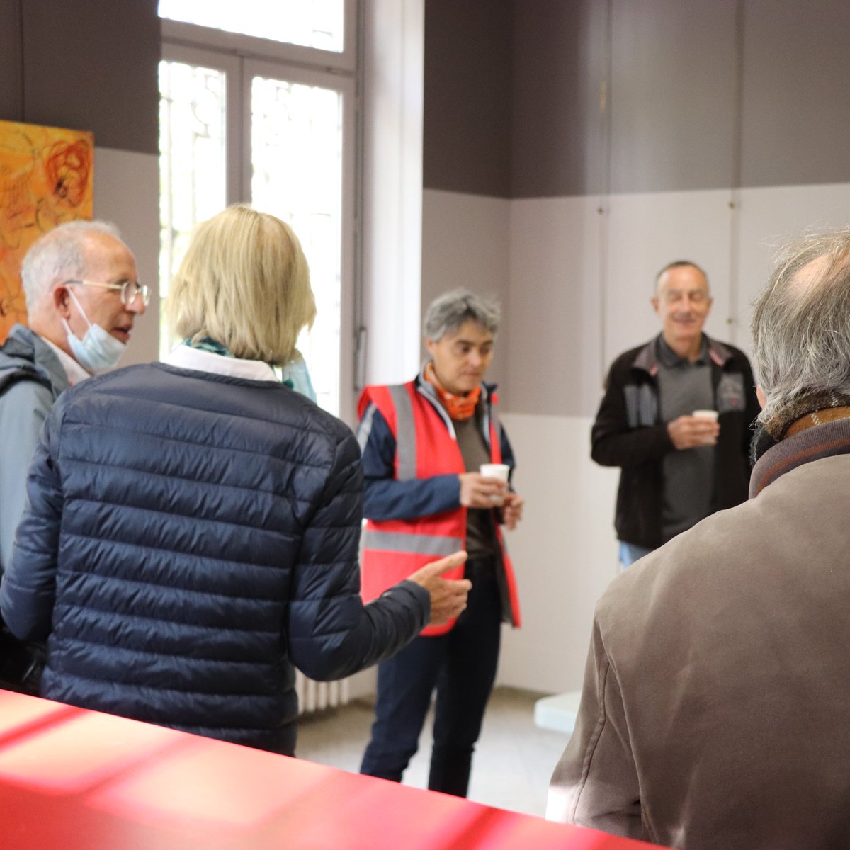Mairie4Lyon's tweet photo. @CabotAgnes, conseillère chargée du Grand âge à #lyon4 a reçu à la @Mairie4Lyon, les stagiaires de l'opération #Veloptimist pour les remercier de leur participation aux séances organisées depuis juin.
Bilan : tous souhaitent poursuivre leur remise en selle avec @maisonvelolyon🚴♂️ https://t.co/8mFG3AKpzb