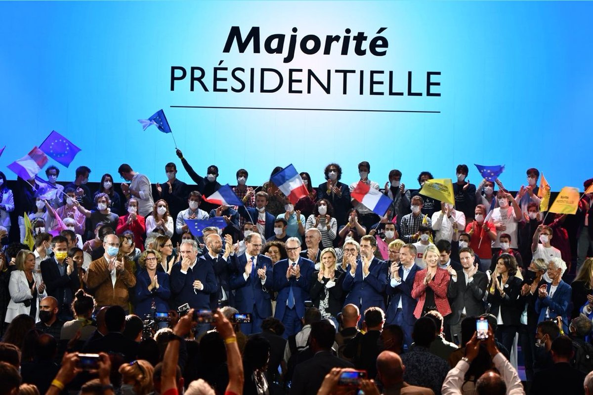 DylanBouvier9's tweet photo. ❌ Depuis que le phénomène #Zemmour prend de l'ampleur,

👎 À droite, #Pécresse #Bertrand et #Barnier, c'est à celui qui sera le plus anti #immigration de la bande,

✅ Pendant ce temps, la #MajoritePresidentielle rassemblée, traite ce sujet avec humilité et rigueur.

#Macron2022 https://t.co/WYQYzGR2Vo