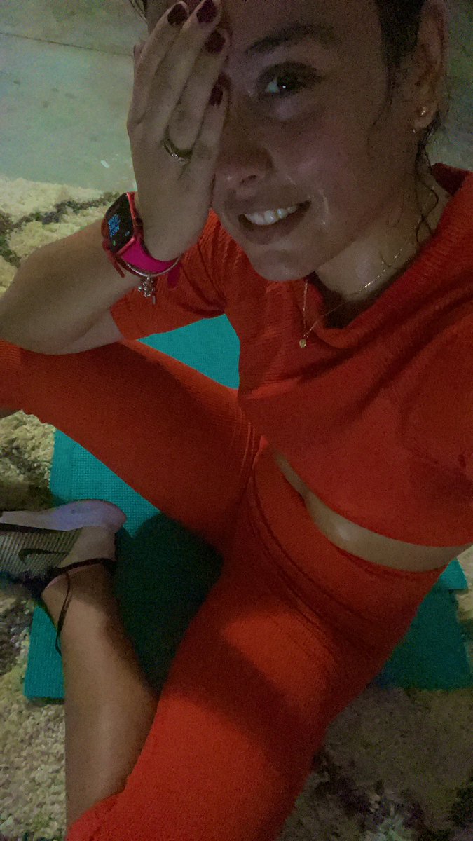 johanacsoler's tweet photo. Tristeza means: when you are in 54D on and you are in day 51. #54D #queoque by the way @ro54d  you are not alone I have the same trouble with IN /ON https://t.co/gZWaDVkXbp