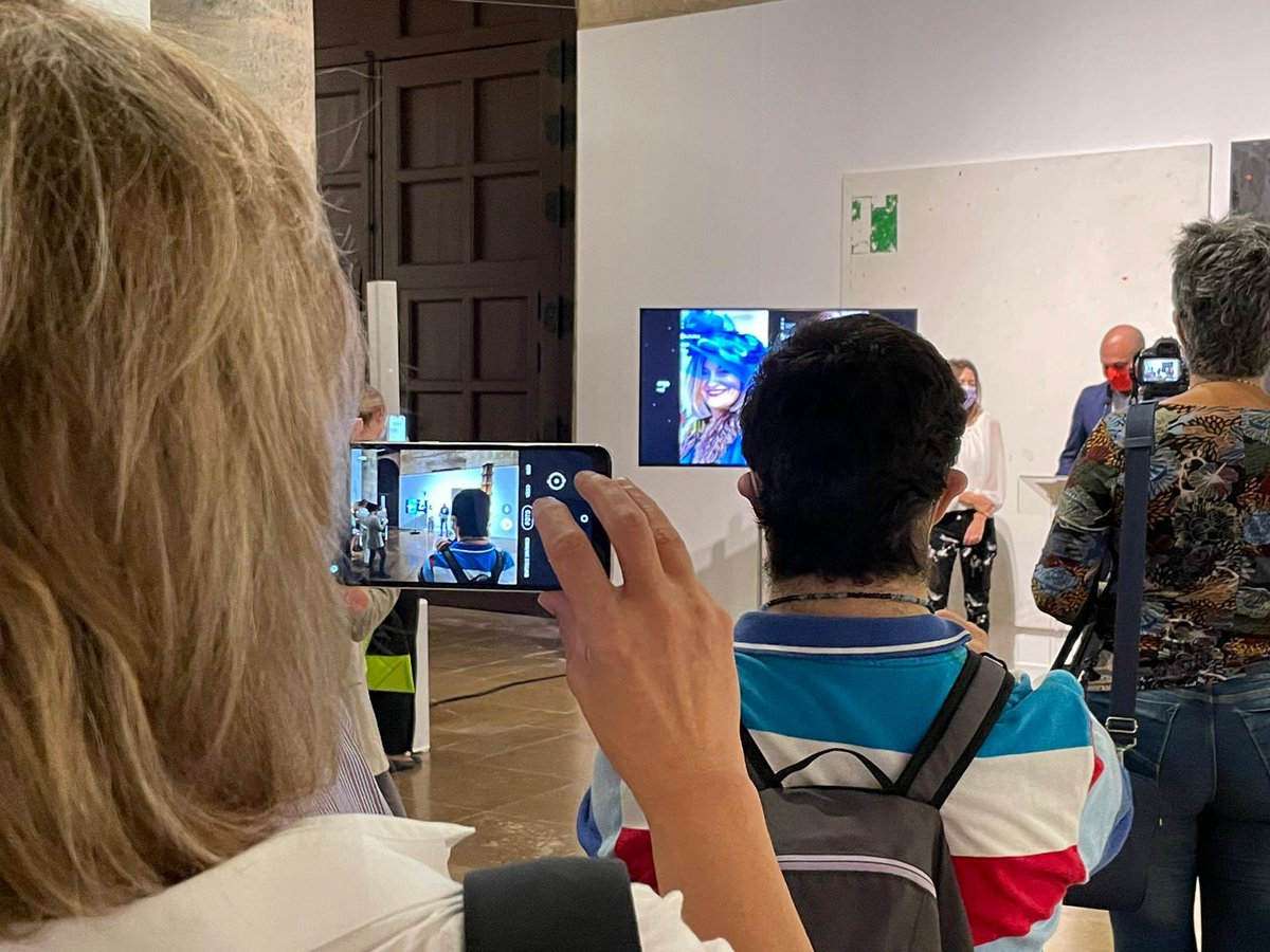 rex_pedro's tweet photo. 👉🏼El Área de Artes Plásticas de #cultura ofrecerá cerca de 20 eventos que podrán ser apreciados en siete espacios municipales, pero también en calles y plazas de la ciudad.

📢 También contamos con @ASSIDOMURCIA apoyando el trabajo y sus inquietudes artísticas.

#CulturaMurcia https://t.co/hkXeCz8s2I