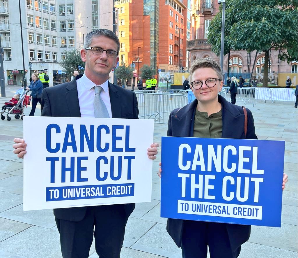 gavinwhite76's tweet image. We passed a motion @ManCityCouncil today to call on the Tory government to cancel the £20 a week cut to Universal Credit. 58,339 Manchester households will be impacted by this devastating cut, plunging more local people further into poverty. We call on the Tories to #CancelTheCut