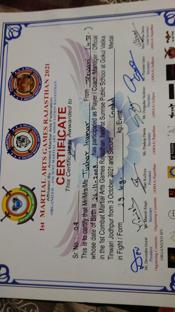 ParjapatiPooran's tweet photo. Jai mata di doston 🙏🏻🙏🏻🙏🏻my son Tushar Kumar Singh won gold medal in Martial Arts Games held in Jodhpur Rajasthan https://t.co/rKbKzYk9wU