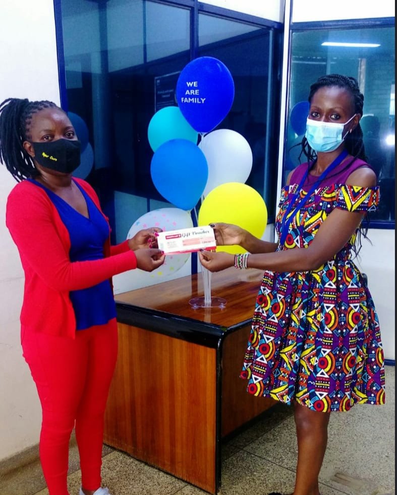 ABCBankGroup's tweet photo. Our approach to customer service is vibrant, versatile and colourful, just like the African Kitenge.
#AmazinglyBetterChoice
#DrivingCustomerInclusion
#PowerOfService
#WeAreFamily
#KitengeWednesday https://t.co/gEXSWLeHt8