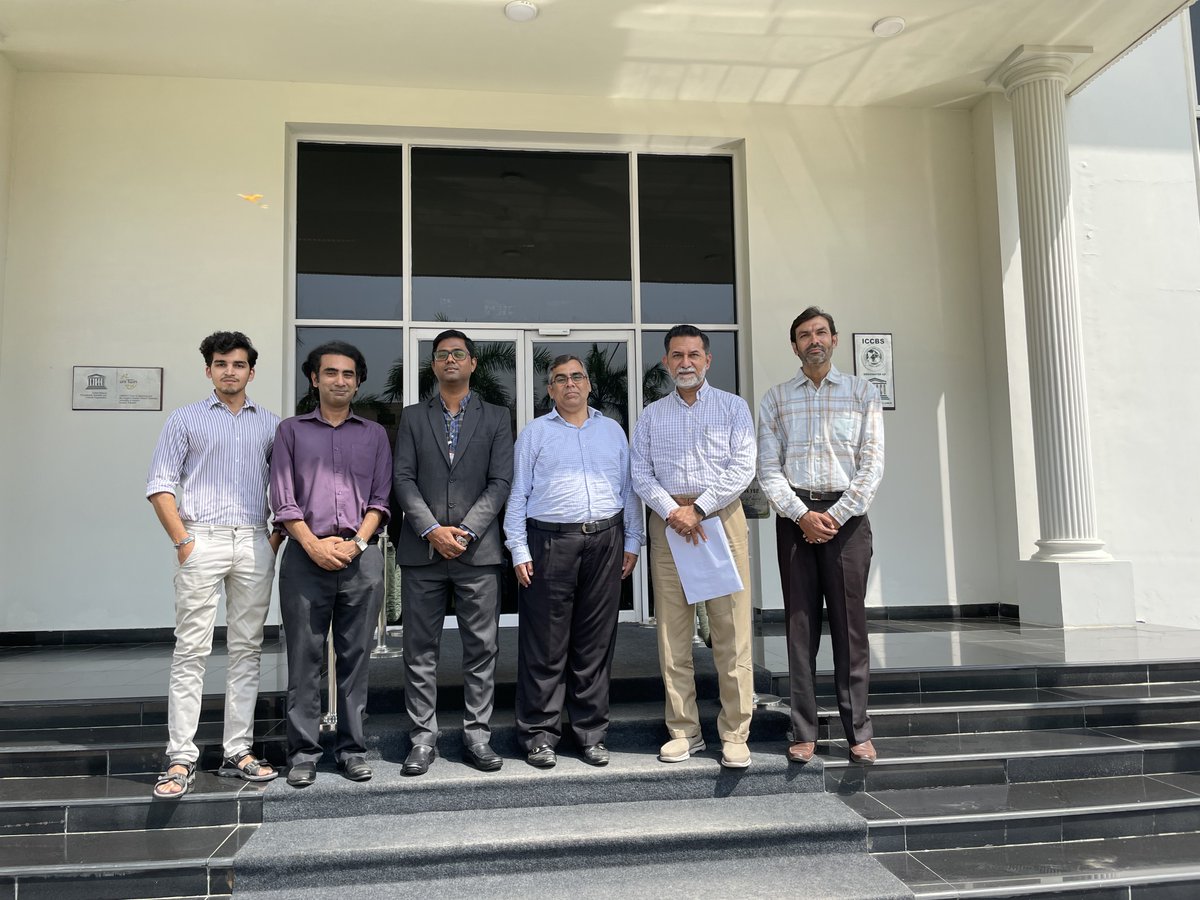 DigitalCare1's tweet photo. Digital Care has partnered with SoftSols in their "Health Hands" project as an "Exclusive Telemedicine Service Partner". The MoU was signed by the CEOs of Digital Care and SoftSols, Dr. Zakiuddin Ahmed and Mr. Kashif Fareed respectively.
#digitalhealth #Telemedicine https://t.co/n6kr2sEgKh