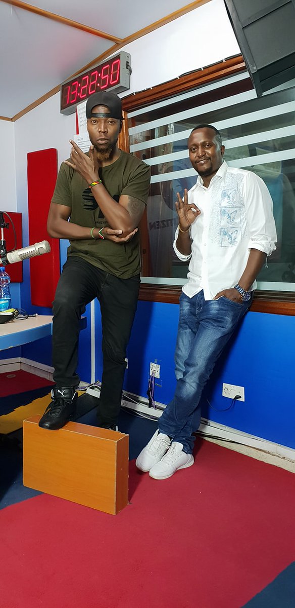Karibu kwenye show kubwa na ya kipekee #MamboMseto naye <a href="/mzaziwillytuva/">Mzazi Willy M. Tuva</a> <a href="/djflashkenya/">DJ Flash Kenya</a> <a href="/nyambega_jared/">Jared Nyambega Ekwinini</a> inakubambia wapi na nani? #MamboMseto #RadioNumberOne