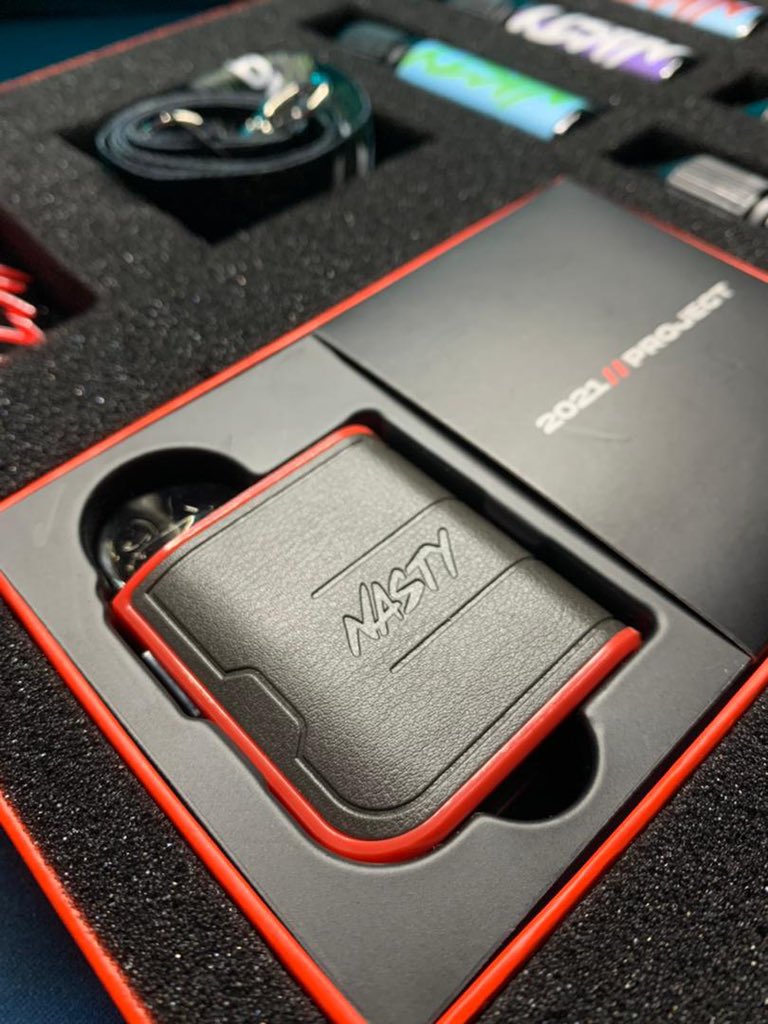 luqmannyamiin's tweet photo. PEHHHHH belanja sikitt close up set #PodMateMY ππ Siap ada keychain #NASTYMY lagi, kemas terok!!
Korang nak jugak set launchpack free?? Tekan link ni! https://t.co/URUfhqvpij https://t.co/sbkKnghKmE