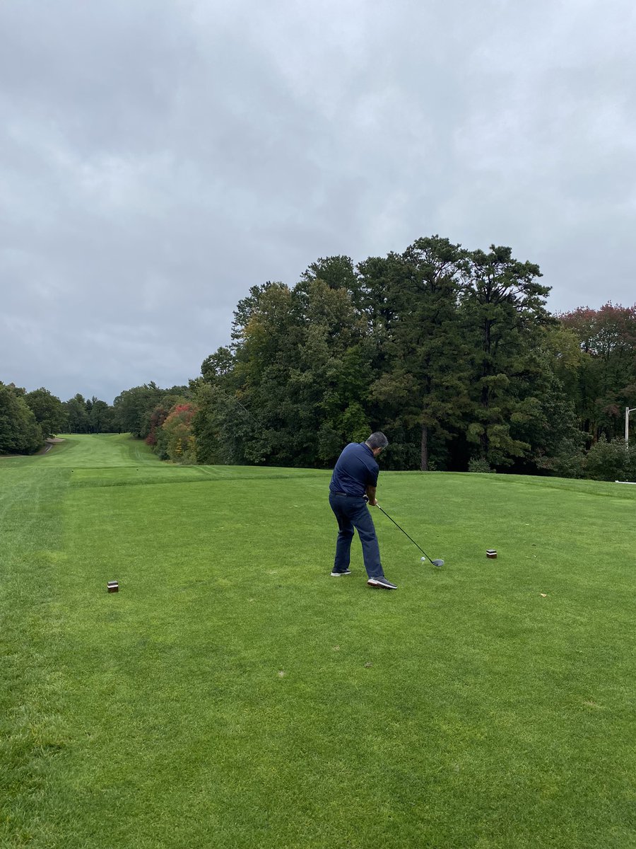 Colts_golf's tweet photo. Big thanks to @CallawayGolf Senior Production Manager Brian Mendes for coming out yesterday and hitting the opening tee shot of the Callaway Club Match between @compcolts1 and @chicopeepacers! We appreciate all of Callaway’s support of both golf teams! @bonitawilson22 https://t.co/EvdApsM8mW