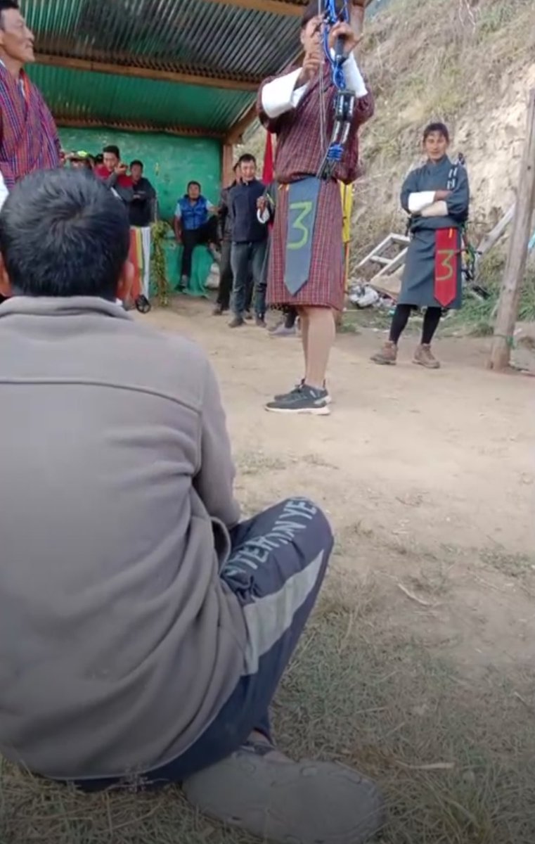 Drowawangcha's tweet photo. One place where nobody cares about covid 
Preventive measures #Archery #Jabab #Yangphel @MoHBhutan @DechenwangmoM @PMBhutan @thebhutanese @KuenselOnline @BBSBhutan https://t.co/GyiczSDAvH