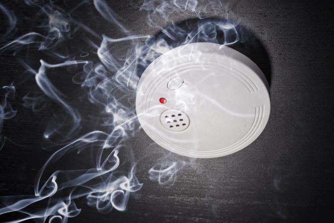 Having working smoke alarms is a great first step, but does your household know what to do when they sound? If in doubt – get out!
 
Add #WayOutWednesday to your calendar today!
 
#FireSafetyIRE #21FSW #SmokeAlarmsSaveLives #STOPfire #wayoutwednesday
firesafetyweek.ie