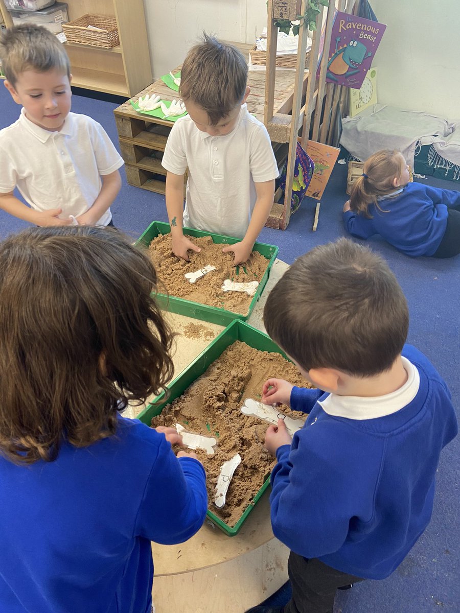 Our time machine has now taken us back to the time of the dinosaurs 🦕 🦖 and our classroom has been invaded! We are waiting patiently for our dinosaur egg to hatch and N and N worked together to build a cage for when it does! Let’s hope it doesn’t bite! 🦖🦕 <a href="/NewtongrangePS/">NewtongrangePS</a>