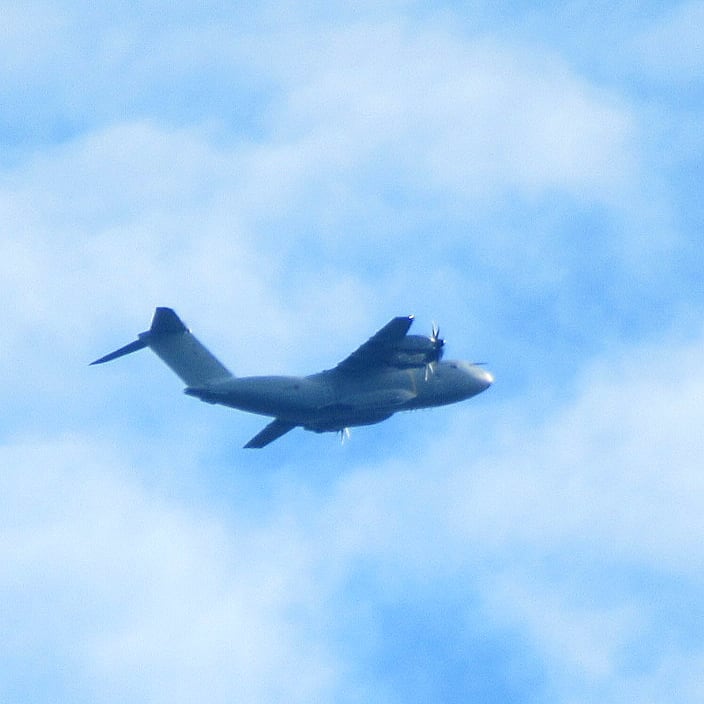 BloodyPolitics's tweet photo. Great day for planespotting.🇬🇧

#AvGeek 
#ascot435
#A400M
#zm406
#PIK
@RAFBrizeNorton https://t.co/Z6a5H4np3I