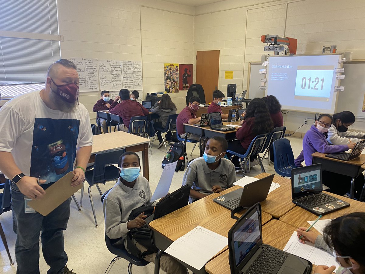 pdilley5's tweet photo. Growth Walks @LAForestOak 6th grade! Classroom environment is ON POINT 👏 @slofton96 @Mr_Conner @whitneyclark520 @FannySancen https://t.co/Rr3kCWyO63