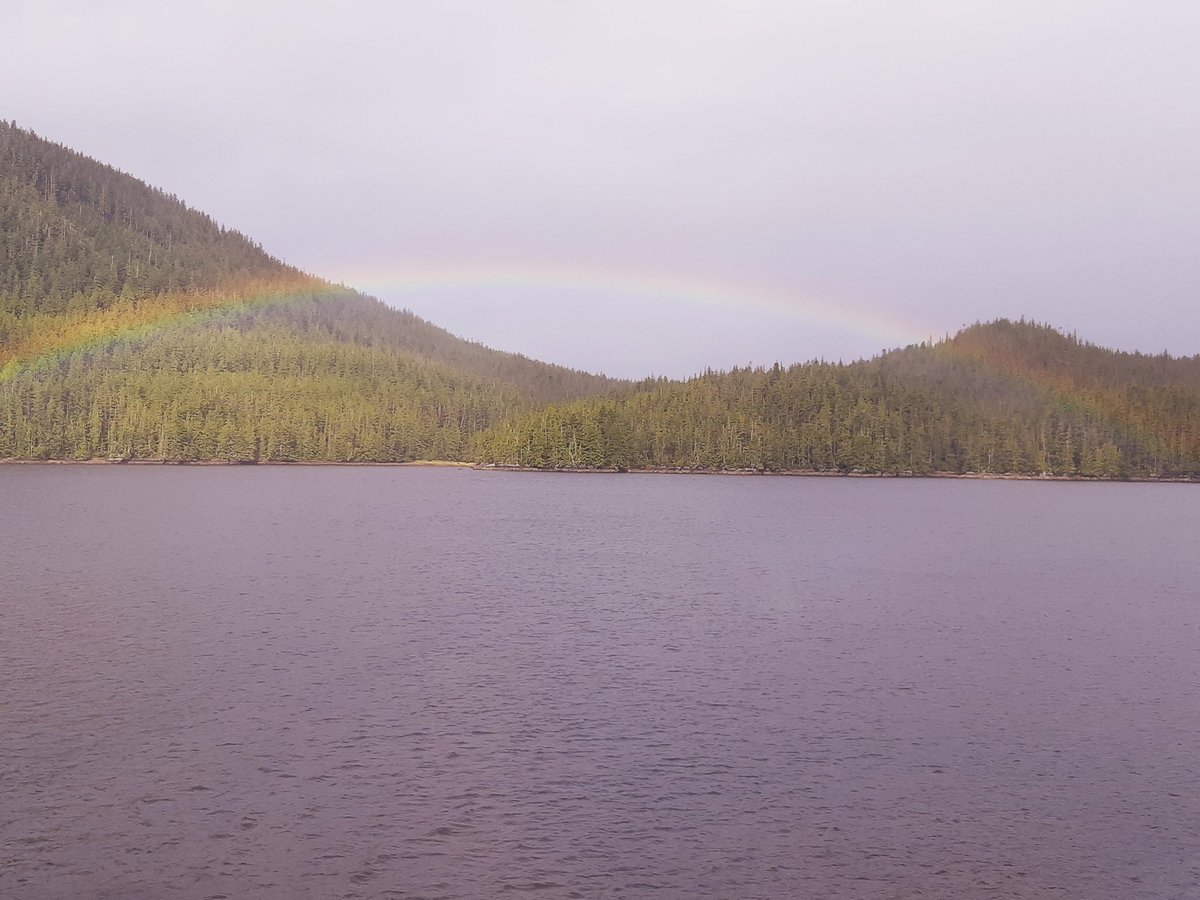 GeraldineRuss's tweet photo. Inside passage #rainbow https://t.co/pDSBXh3x0f