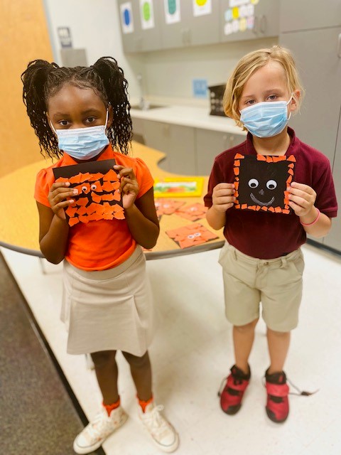 October is National Bullying Prevention Month!   Ms. Dwyer, School Counselor at Colonial, recently taught students the importance of being kind and appreciating differences in others.  Students made their own unique pumpkin and participated in a Spookley read aloud. <a href="/LeeSchools/">School District of Lee County</a>