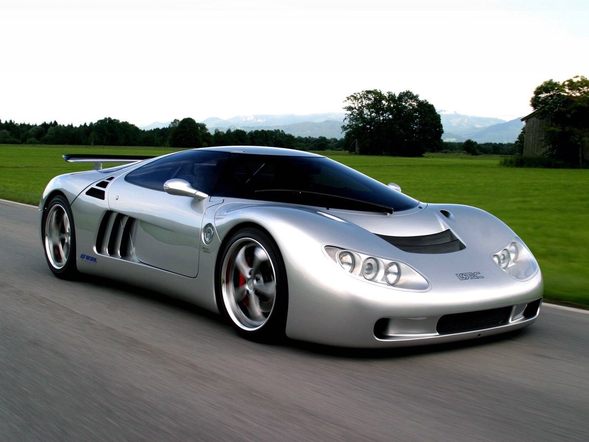 ObscureSupercar's tweet photo. Obscure Supercar of the Day
๐ฉ๐ช Lotec Sirius
2001 / 6.0L V12 TT / 850bhp / 242mph / ~ยฃ380k
Powered by a twin-turbo Mercedes V12, could be boosted up to 1,200hp! Lack of manufacturing facilities & funds curtailed production, one prototype.
#osotd #supercars #lotec #mercedes https://t.co/ItjqafQiU1