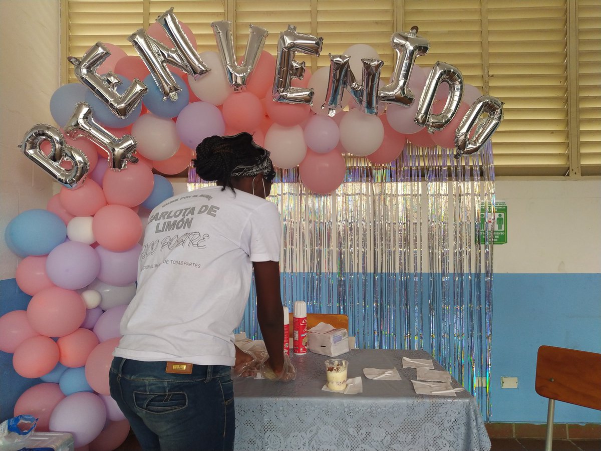 JohanstevenLpe7's tweet photo. La institución educativa @IERAMONARCILA te invita a disfrutar de esta delicia Hoy apoyando el  #YoEmprendoDesdeMRA
#FeriadelEmprendedorMRA y la @EducacionCali @DEconomicoCali
@Darwinlenis
@JorgeIvanOspina https://t.co/tJdOAiY6ya