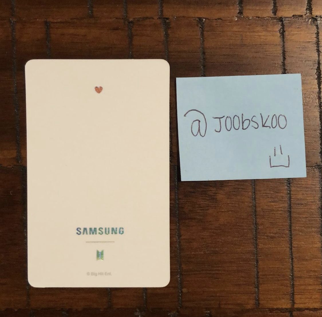 ogdynamight's tweet image. WTS Hobi Samsung Galaxy Buds+ Photocard 
Price: $10 
Stamped shipping, US only !
#btspcsale #btsphotocard #hobipc #hobipcsale #WTSBTS #BTSWTS #junghoseok #jhope
The @ was Depop @ but I got banned so I’m gonna try selling it here.