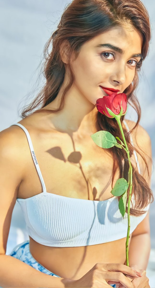 Rose 🌹🤤