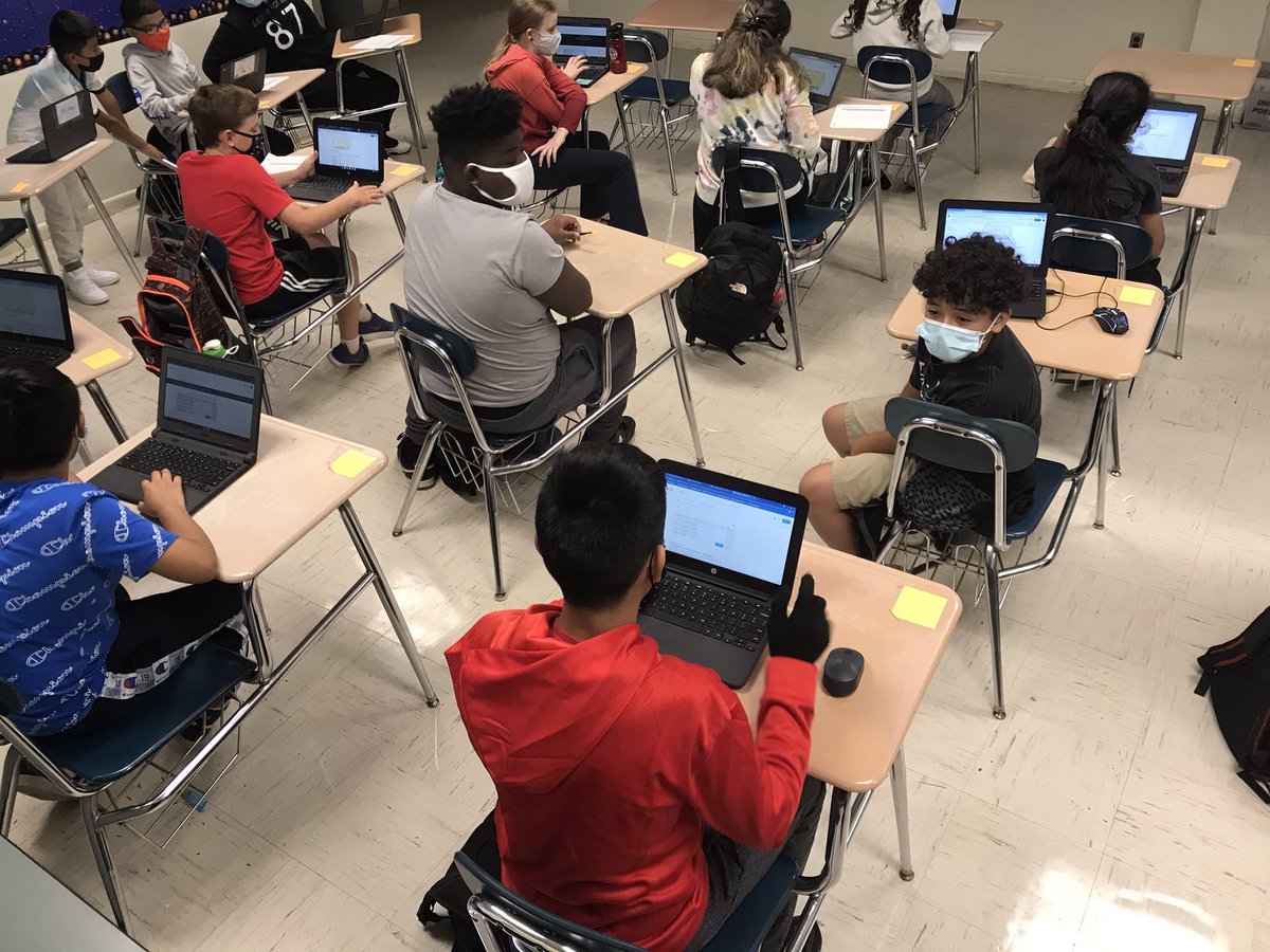 MrsMurphScience's tweet photo. Students working together to read and interpret climographs, so they can average precipitation and determine climate types. https://t.co/3XIvoXu94G