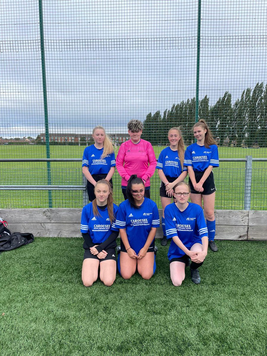 SophieLouiseH's tweet photo. Really proud of the @NorthLindsey ladies today. After only two training sessions together they competed in the @AoC_Sport tournament and came away with 1 loss, 2 draws and 3 wins. You should all be really proud ⚽️ @SportNLC #placetostudy https://t.co/7LypIfSeDF