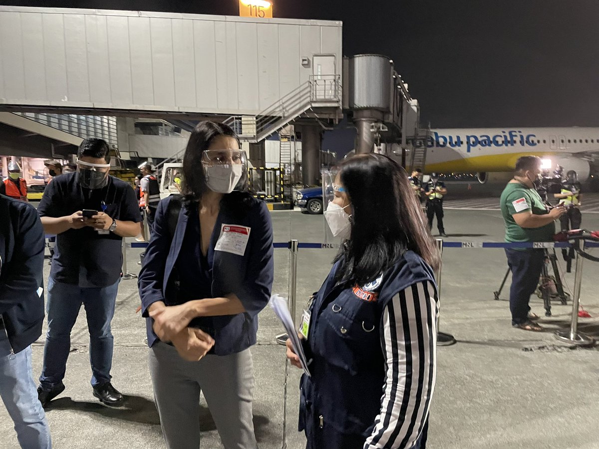 Teddybird's tweet photo. More than 1 M doses of Pfizer COVID19 vaccines arrived at T3 NAIA tonight at 9pm https://t.co/CMl1sTHqHk