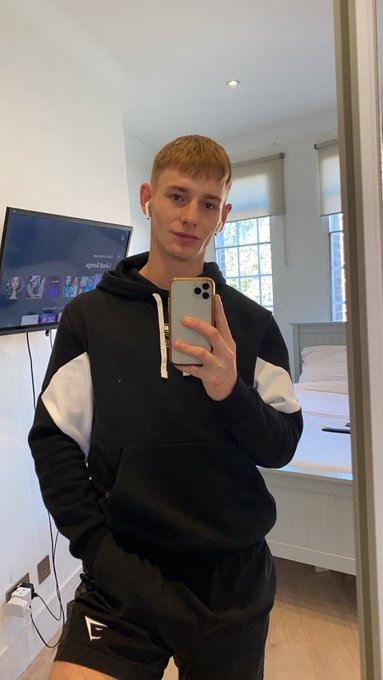 Hair cut complete 😏 https://t.co/vNkHkmhCTW