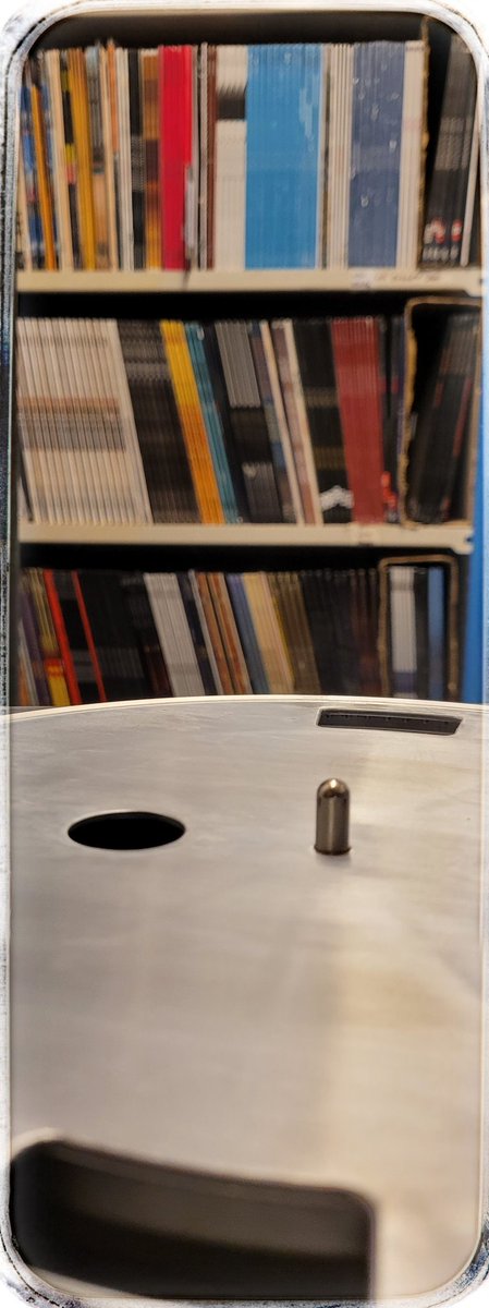 robgarvey's tweet photo. When ur Wednesday is chattin' vinyl with customers, picking sounds for the 'in house turntable' &amp; record cataloging - you know you're #doingok 😊
Can't wait 2 reveal our revamped 'Vinyl Way' in a few wks time..
Drop in to @Golden_Discs &amp; reignite your #VinylLove #GoldenDiscs https://t.co/nE9ER0J0O4