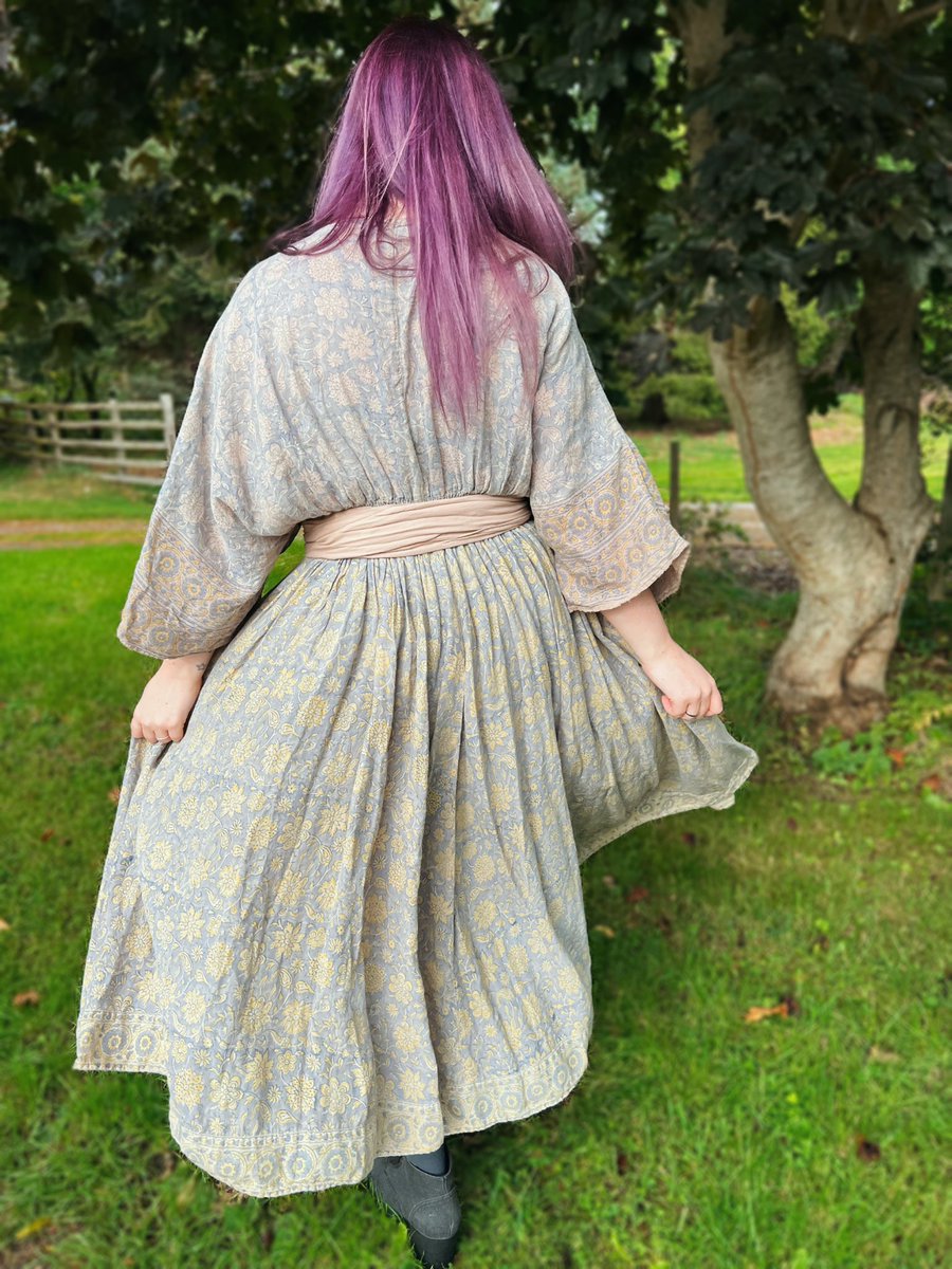 ailsarocks's tweet photo. For real though… I can see why this dress sold immediately. It’s the prettiest I’ve felt in ages 😍😍😍 #rebelrestyle #BossLady https://t.co/xdLzcEEmG9