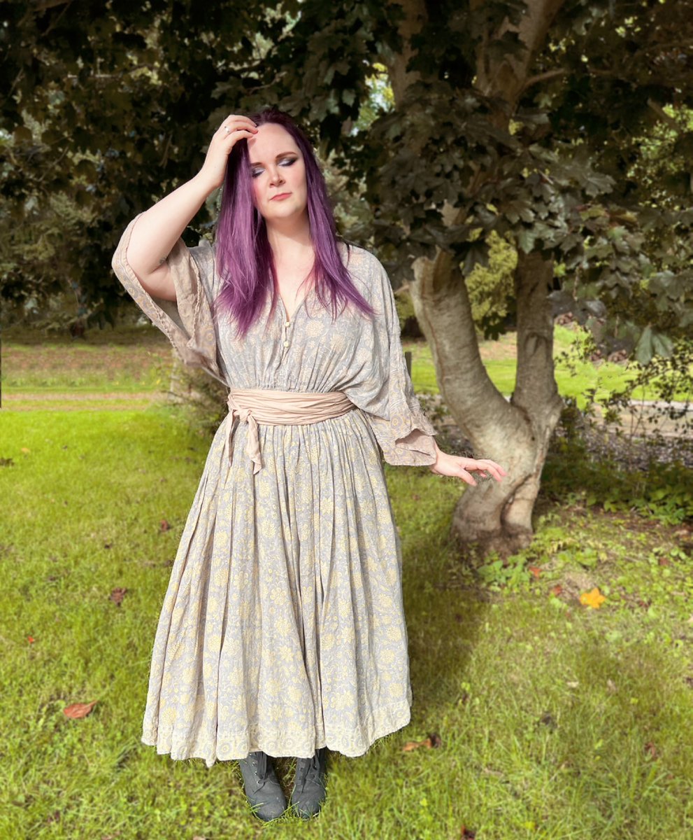 ailsarocks's tweet photo. For real though… I can see why this dress sold immediately. It’s the prettiest I’ve felt in ages 😍😍😍 #rebelrestyle #BossLady https://t.co/xdLzcEEmG9