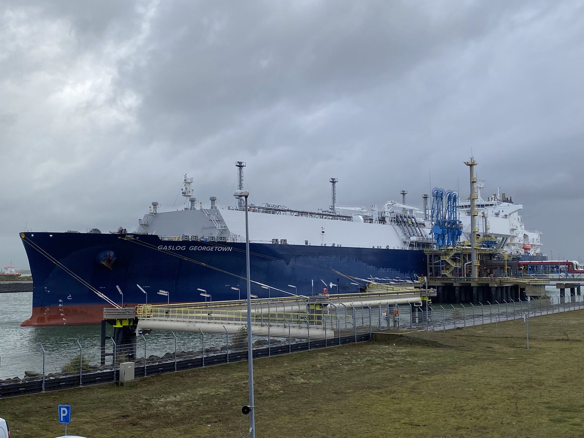 TorbenBrabo's tweet image. #H2 Vision and projects discussed with @PortOfRotterdam @GateterminalBV @TenneTTSO @Gasunie @EnerginetDK. 
#SectorCoupling #CCS #NSWPH #EnergyIsland #Repurpose #Infrastructure #EHB #Backbone