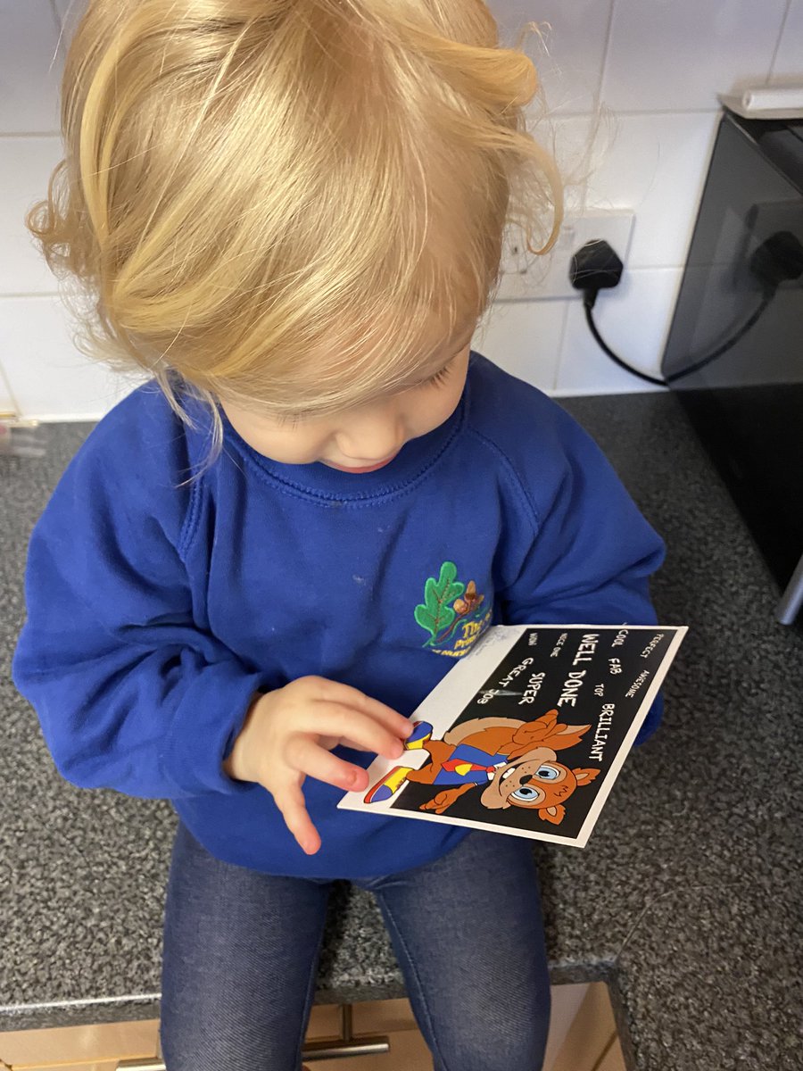 fionafully's tweet photo. L was so happy to receive her first #squirrelmail from @TheAcornsSchool today!!! Thank you 🐿
E however had her mind blown when I confirmed that teachers do indeed have first names 🤣 https://t.co/ZLuV0RYqh5
