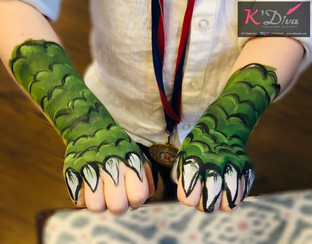 KDivaUK's tweet photo. Need a not so horrifying #Halloween look for the kids? How about a not-so-scary #dinosaur? Get in touch for Facepainting for your Halloween party

#facepainter #claws #boysfacepaint #londonfacepainter #facepaintingideas #halloweenparty #explore #spooky #armart #halloweenfacepaint https://t.co/iZMrQJIABg
