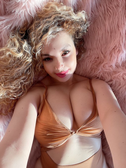 2 pic. ☀️☀️Hi ☀️☀️ https://t.co/2XcXHq09V0