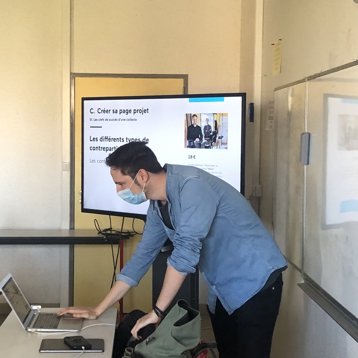 atelier #3 Humanités Numériques (cours commun diiage et <a href="/LH_cucdb/">Licence Humanités CUCDB</a>) : Don, contre-don &amp; crowdfunding,  intervention de <a href="/AntoineBsn/">Antoine Besnier</a> senior project specialist <a href="/Kissbankers/">KissKissBankBank</a>