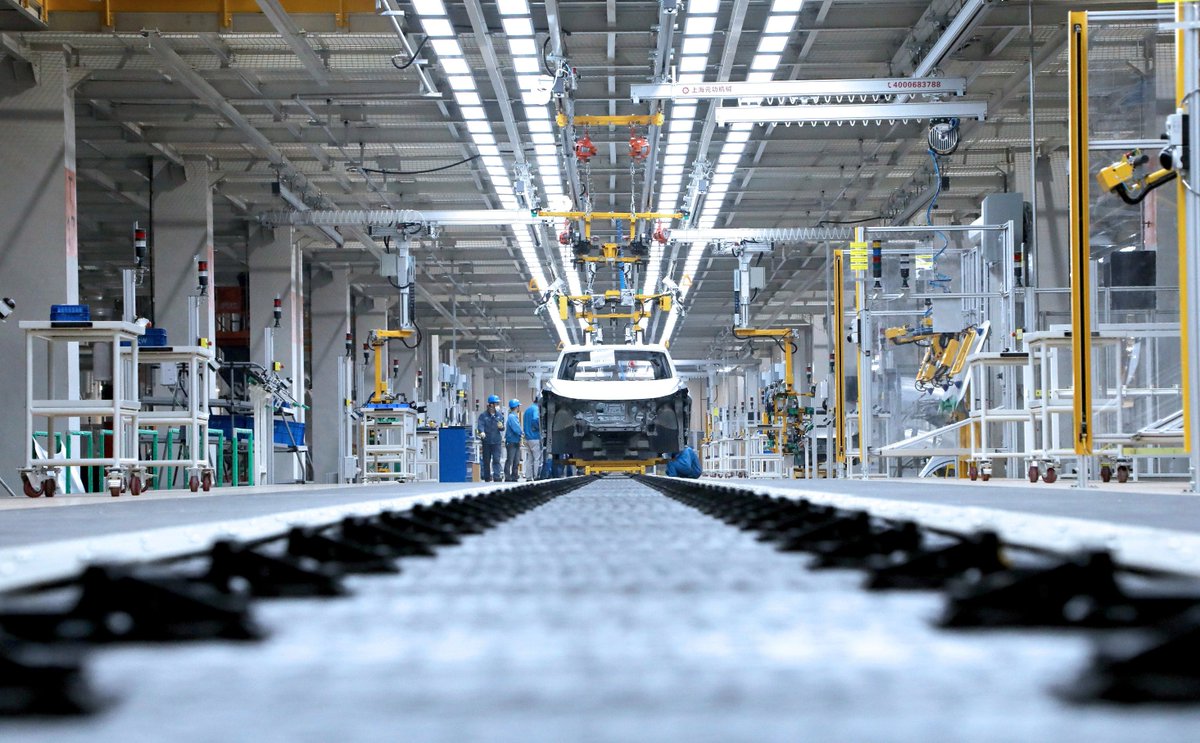 MethunMistry89's tweet photo. #Teradata &amp; #Volkswagen entwickeln #SmartFactory-Lösung für mehr Effizienz im Karosseriebau. #Analytics-Technologie soll Partnern der #IndustrialCloud zugänglich gemacht werden: https://t.co/VCcTvTFsqB #automotive https://t.co/YJ0Uk89ZJS https://t.co/6z2UVy6b0j