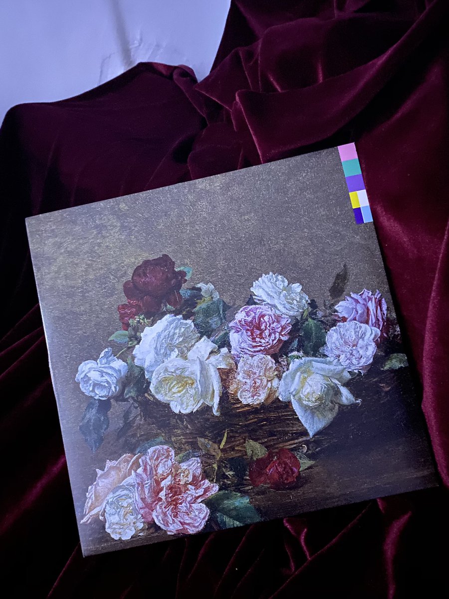Lynnnnchee's tweet photo. #ObjectOfValue #ISH21 
This is a New Order vinyl album. It was a Christmas present from someone special. This band is our favorite. It often reminds me of the happy days when we listened to music and spent time together. https://t.co/hl2Ip3DVwe