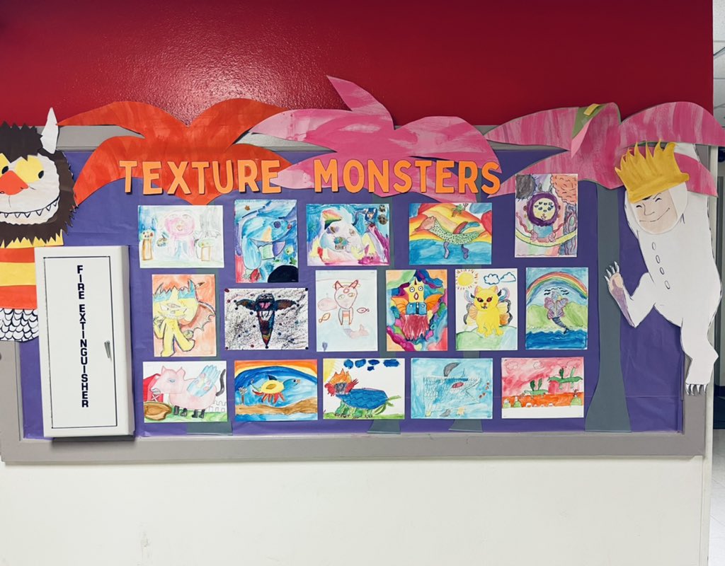 October bulletin boards are some of our favorites at Pugh 👻 🍂🎃