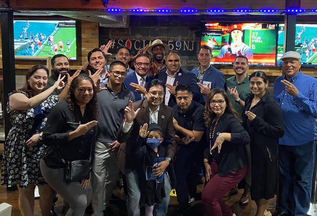 LG4America's tweet photo. Gracias to everyone to came out to last night's Latinx Greeks for Murphy Oliver Kick-Off Social! Together we'll work to ensure Governor @PhilMurphyNJ is re-elected!  Thank you @WSMartinez_nj @equispe_nj @justinbraz for your support of this initiative!

#NJForward #NJAdelante https://t.co/qQ0aZmF7Ld